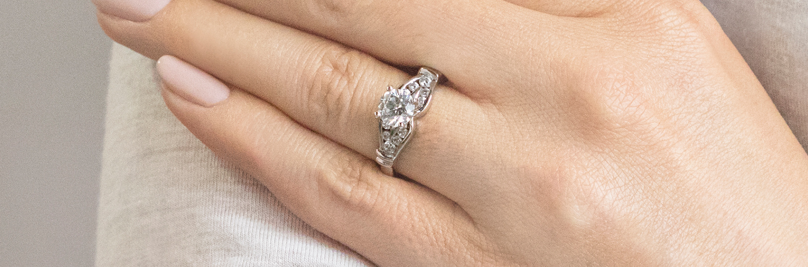 Simulated diamond engagement ring