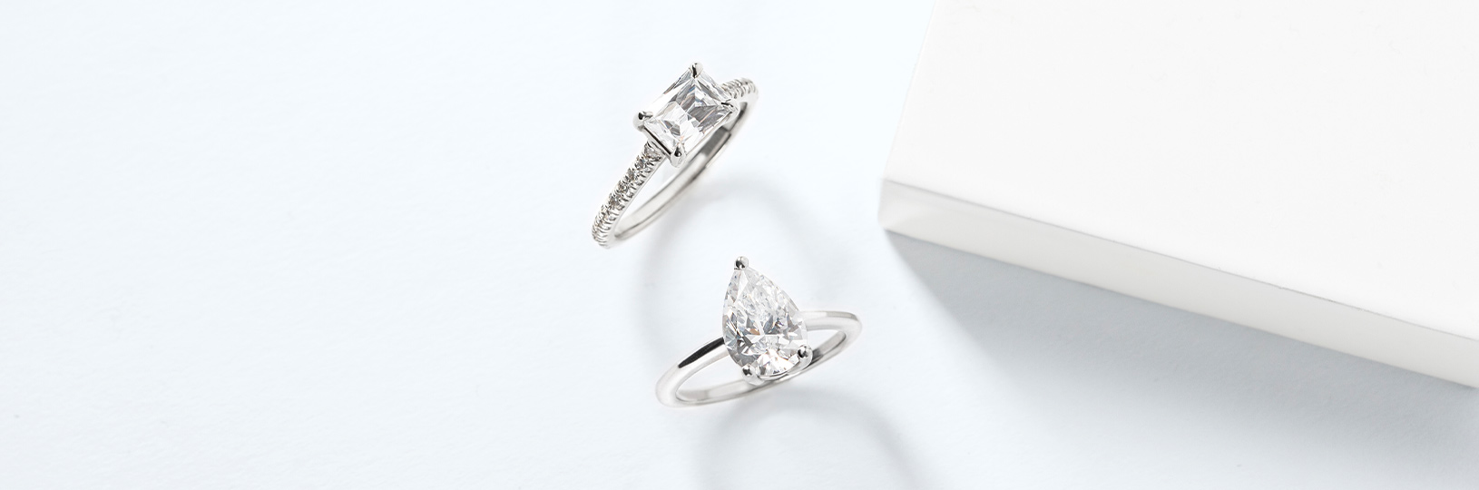 Platinum engagement rings
