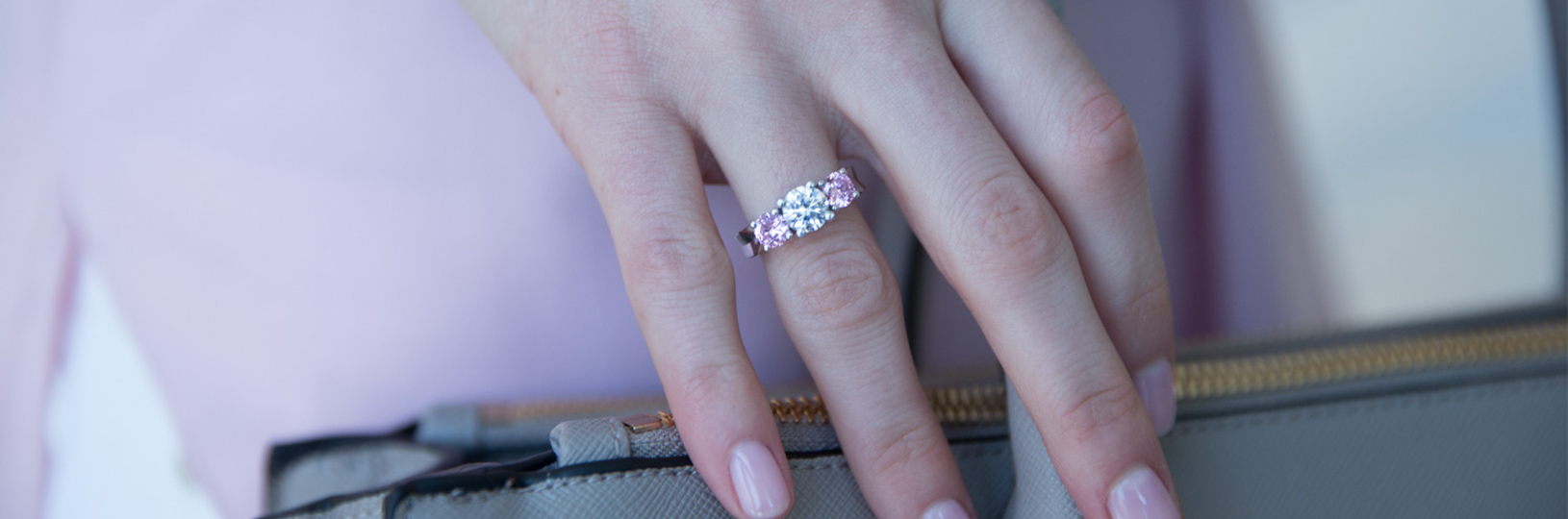 Premium Photo | Jewelry ring on a woman's finger