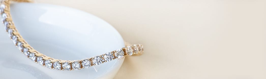 The perfect diamond alternative tennis bracelet gift for a special occasion