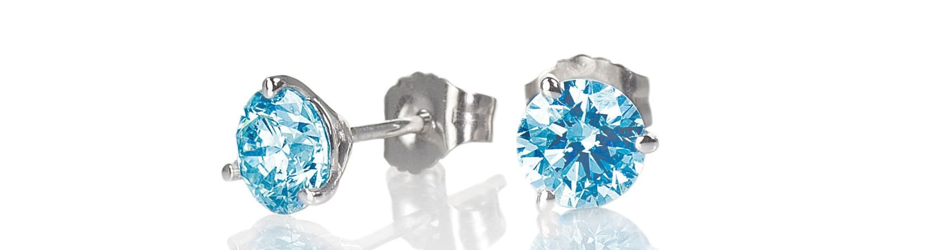 Adorn with Care: 5 Types of Best Earrings For Newly Pierced Ears - Diamond  Nexus