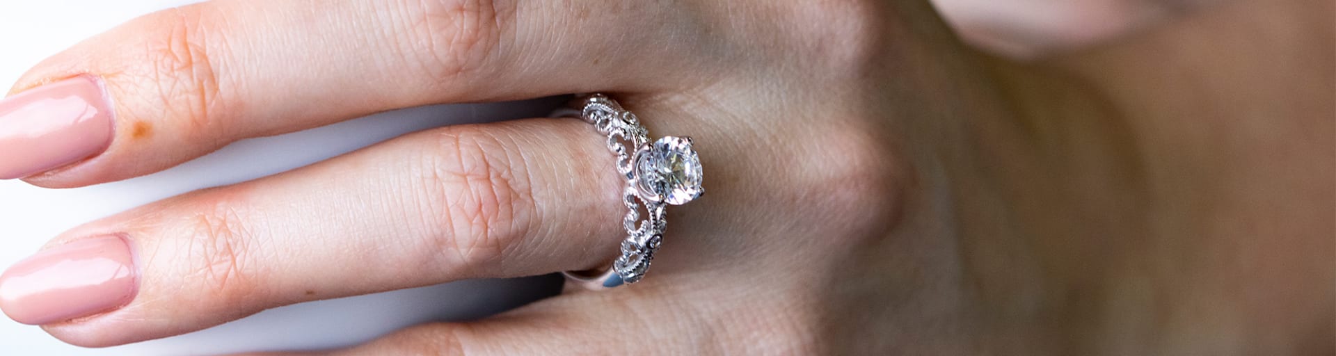 What Is a Bezel Setting? The Insider’s Guide to This Secure Gemstone Hug